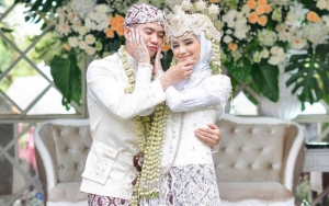 Cantik Bercadar, Nadya Istri Rizki DA Unggah Pesan Bijak Soal Perihnya Luka Cinta