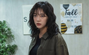 Kim Sejeong Gu9udan Tunjukkan Tranformasi Sebagai Girl Crush di 'Amazing Rumor'