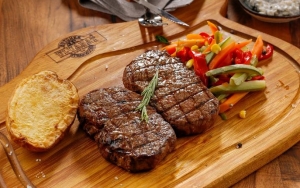 Beda Jenis Beda Rasa, Kenali 8 Daging Yang Kerap Digunakan Untuk Steak Agar Tak Bingung!