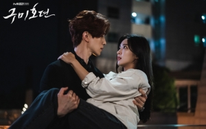 Syuting Ciuman, Lee Dong Wook Totalitas Rawat Jo Bo Ah di Lokasi 'Tale Of The Nine Tailed'