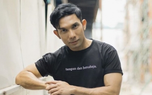 Kenang Kematian Sang Ayah, Indra Herlambang Tahan Tangis Akui Takut Dilupakan