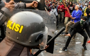 Survei Ungkap Mayoritas Publik Setuju Aparat Makin Semena-Mena dan Warga Takut Sampaikan Pendapat