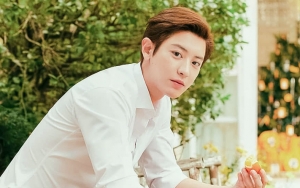 Chanyeol EXO Nyanyi Lagu Cinta di Nikahan, Suaranya Semanis Permen