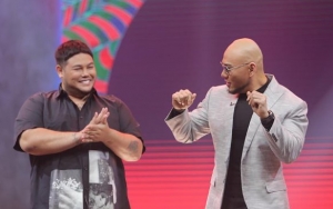 Ivan Gunawan 'Tampar' Deddy Corbuzier Saat Rambut Barunya Diledek, Beri Jawaban Kocak