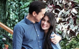 Jarang Tampil Bersama, Momen Sandra Dewi Cium Mesra Harvey Moeis Ini Sukses Bikin Baper