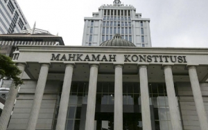 Jokowi 'Diam-Diam' Teken UU Ciptaker, KSPI Akan Balas Dengan Gugat Ke MK
