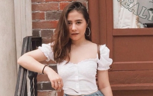 Prilly Latuconsina Pamer Potret Bareng Geng Baru, Dandanan Mencoloknya Paling Disorot