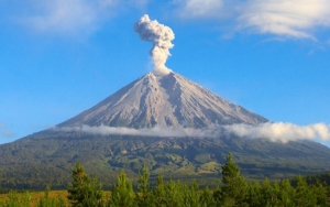 Gunung Merapi Siaga, Ratusan Warga Mulai Dievakuasi