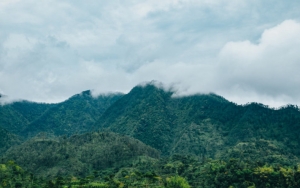 Topi Awan Muncul di 7 Puncak Gunung, Ahli Spiritual: Peringatan ke Pemimpin Negeri