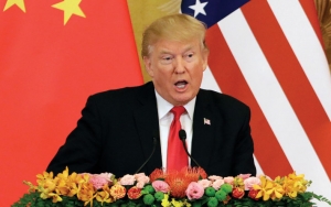 Salah Lokasi, Tim Trump Justru Gelar Konferensi Pers di Parkiran Alih-alih Hotel Mewah