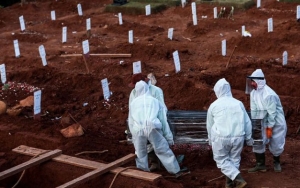 Satgas COVID-19 Pastikan Tak Ada Lonjakan Mendadak Angka Kematian Corona di RI