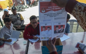 Petugas KPPS Pilkada Hanya Diberi Rapid Test, Epidemiolog Bongkar Bahayanya
