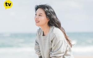 Kim Ji Won Ceria Saat Pura-Pura Jadi Orang Lain di 'City Couple's Way of Love'