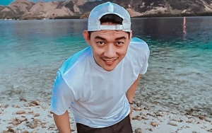 Ifan Seventeen Berkunjung ke Makam Mendiang Istri, Komentar 'Pacar' Disorot