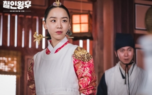 Shin Hye Sun Ungkap Alasan Setuju Jadi Ratu Berjiwa Pria di 'Mr. Queen'