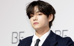 RM Lempar Ponsel, Ini Kata V Ditanya Kenapa Diam Saja BTS Masuk Nominasi Grammy