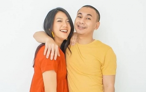 Kisah Cinta Unik Raditya Dika, Ragu Soal Pernikahan Hingga Akhirnya Bertemu Istri