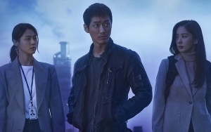 Salip Pendahulunya, Episode Perdana Drama tvN 'Awaken' Cetak Rating Tinggi