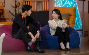 Suzy Selfie Manyun Bareng Nam Joo Hyuk, Bahas Momen Putus di 'Start Up'