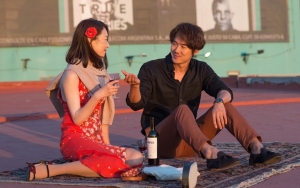 Kabur ke Argentina, Lee Yeon Hee dan Yoo Yeon Seok Bakal Alami Cinta Tak Terduga di 'New Year Blues'
