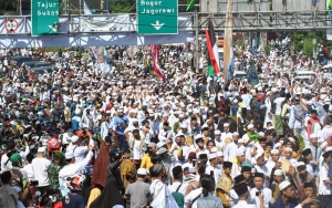Kasus Kerumunan HRS Makin ‘Liar’, Camat Tanah Abang Hingga Lurah Pertamburan Dicopot