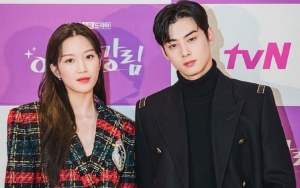 Girang Dipasangkan dengan Moon Ga Young di 'True Beauty', Cha Eunwoo Beri Pujian Seperti Ini