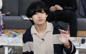 Rambut Birunya Jadi Inspirasi Effort T1, V BTS Beri Nasihat Tak Terduga