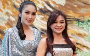 'Tante' Sandra Dewi Disorot Media Asing Sebagai Nenek Tercantik se-Indonesia, Wajahnya ABG Banget