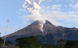 Erupsi Gunung Di RI, Simak Cara Bentengi Diri Dari Masalah Pernapasan