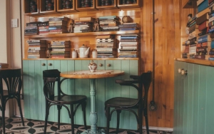 Sediakan Bahan Bacaan di Rumah