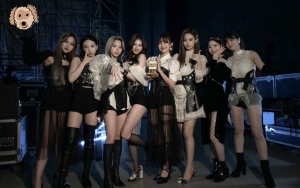 Sana Dites COVID-19 Hasil Tracing Kim Chung Ha, Bagaimana Member TWICE Lainnya?