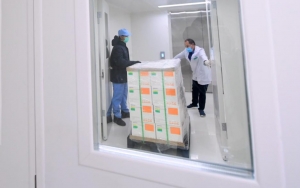 Tunggu EUA BPOM, Bio Farma Sebut Vaksinasi COVID-19 Bakal Dimulai Februari 2021