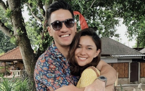 Nana Mirdad dan Andrew White Pose Kelewat Mesra di Foto Ini, Didoakan 'Isi' Lagi
