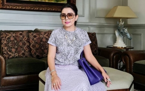 Asik Foto Rebahan, Tanda Merah di Leher Mayangsari Jadi Perbincangan Netizen