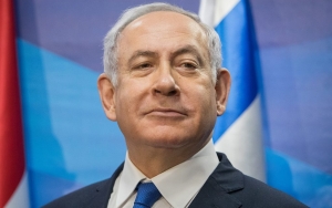 PM Netanyahu Jadi Orang Pertama yang Disuntik Vaksin Pfizer di Israel