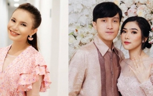 Isyana Sarasvati Pamer Foto Mesra Pegang Pipi Suami Tampan, Sukses Bikin Rossa Iri