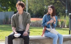 Punya Chemistry Kuat, Lee Yeon Hee Ngaku Nyaman Syuting Bareng Yoo Yeon Seok di 'New Year Blues'