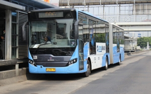 Jam Malam Mulai Berlaku, TransJakarta dan MRT Beroperasi Sampai Pukul 20.00 WIB