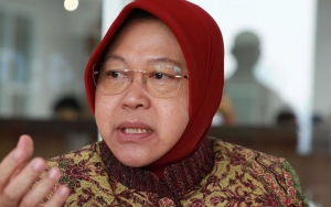 RS Rujukan COVID-19 di Surabaya Hampir Penuh, Walkot Risma Beri Pesan Ini