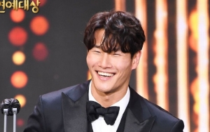 SBS Entertainment Awards 2020: Janji Kim Jong Kook Usai Sabet Daesang Pertama di Penghargaan Hiburan