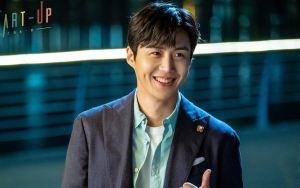 Mapan Tapi Jadi Sad Boy, Kim Seon Ho Ungkap Kemiripan dengan Han Ji Pyeong 'Start Up'
