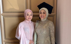 Foto Rachel Vennya Buka Hijab Dinyinyiri, Ibu Bantah Tegas Soal Pindah Agama