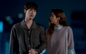 Siwan dan Shin Se Kyung Asyik Main Tembak-Tembakan di Lokasi Syuting 'Run On'