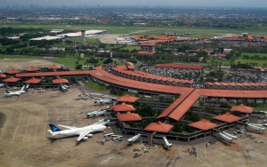Ekonom Saran Tutup Penerbangan Demi Cegah Varian Baru Corona Masuk RI