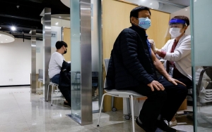 Varian Baru COVID-19 Inggris Sampai Ke Korsel, Pelaksanaan Vaksinasi Bakal Dipercepat