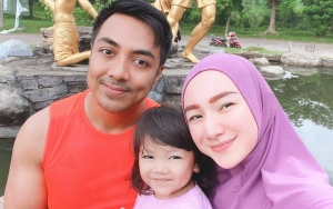 Istri Ustadz Riza Muhammad Pamer Wajah Cantik Full Make-Up Bikin Pangling, Serukan Nasihat Bijak Ini