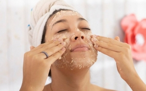 Gunakan Masker Oatmeal