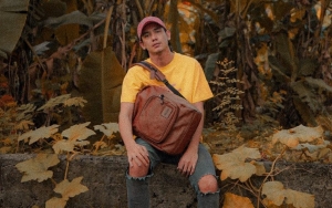 Ayah Meninggal Dunia, Adipati Dolken Bagikan Kenangan Manis Ini