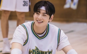 Cha Eunwoo Syuting Parodi Adegan Lee Min Ho 'The King: Eternal Monarch' di 'True Beauty'