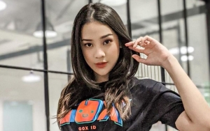 Anya Geraldine Jatuh dari Sepeda, Netizen Salahkan Aspal